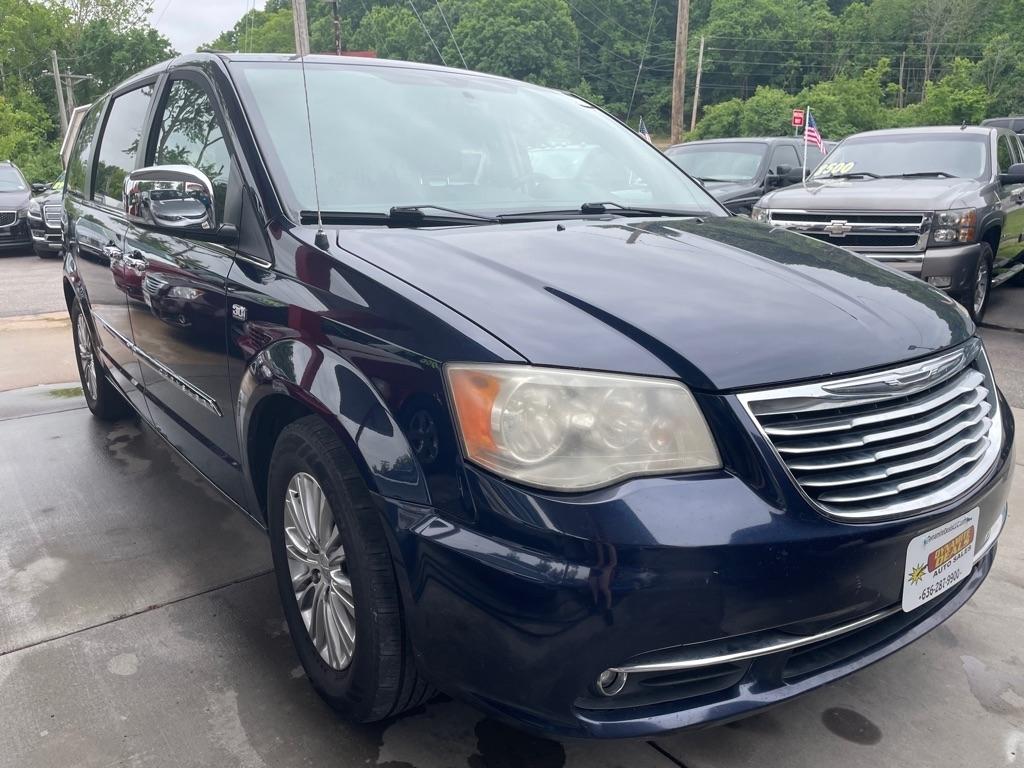 Chrysler Town & Country Touring-L 2014