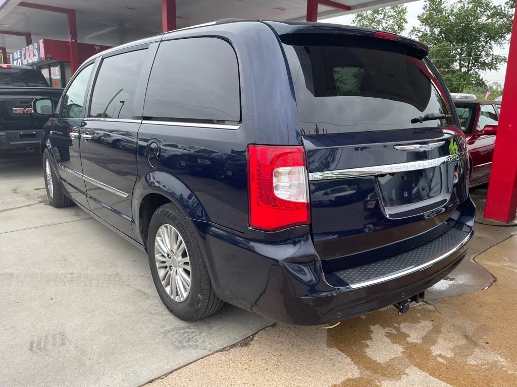Chrysler Town & Country Touring-L 2014