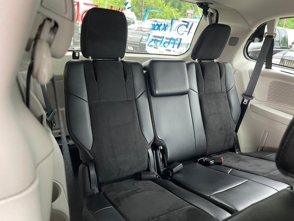 Chrysler Town & Country Touring-L 2014