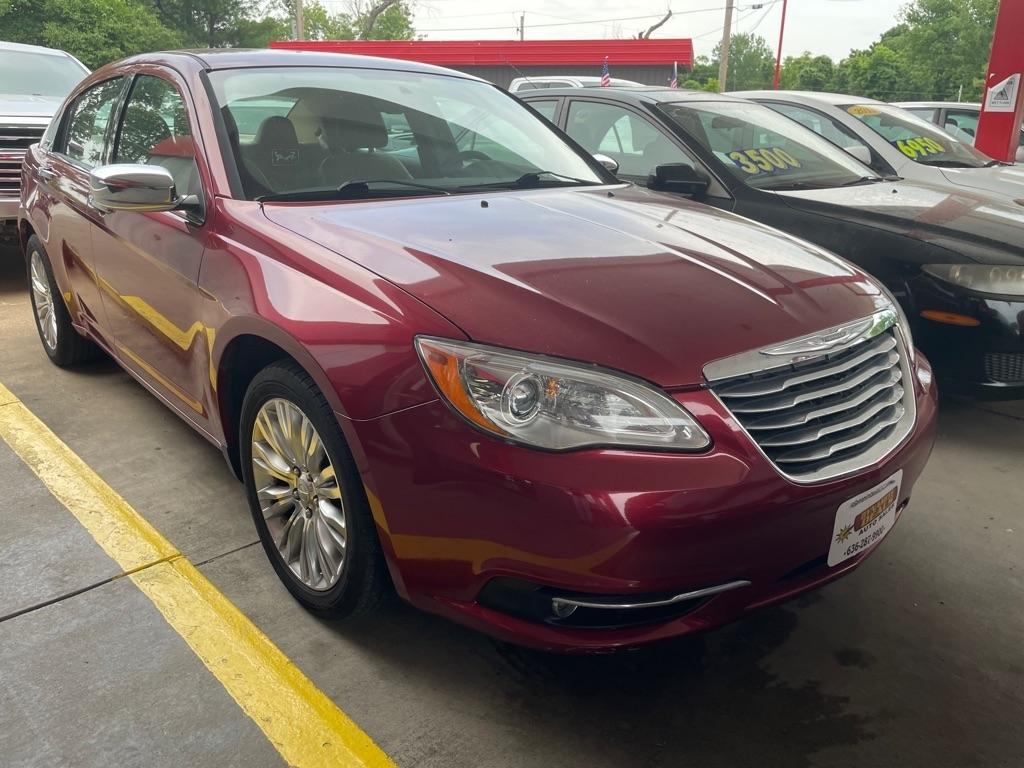 Chrysler 200 Limited 2011