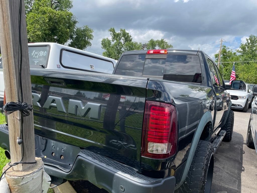 RAM 1500 Rebel Crew Cab SWB 4WD 2016