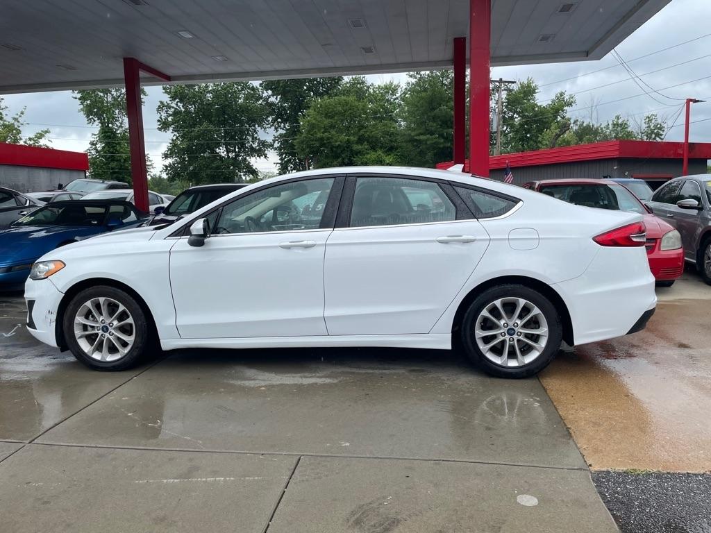 Ford Fusion SE 2020