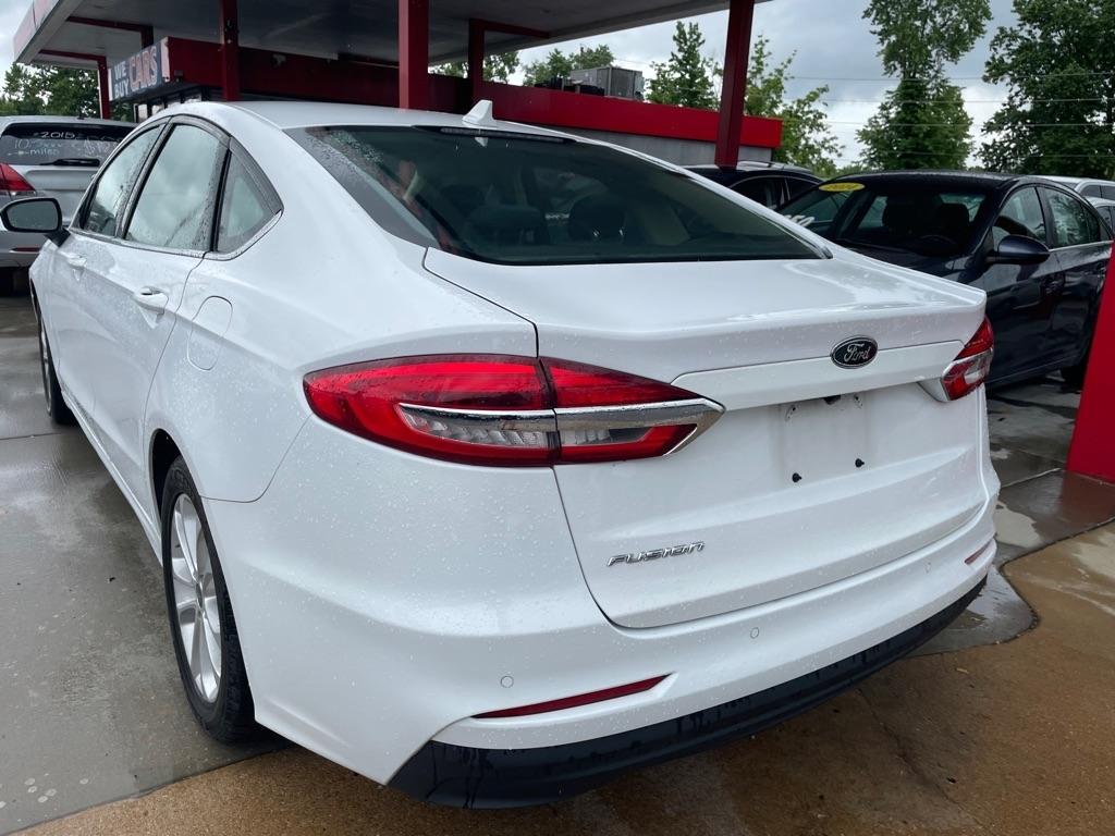 Ford Fusion SE 2020