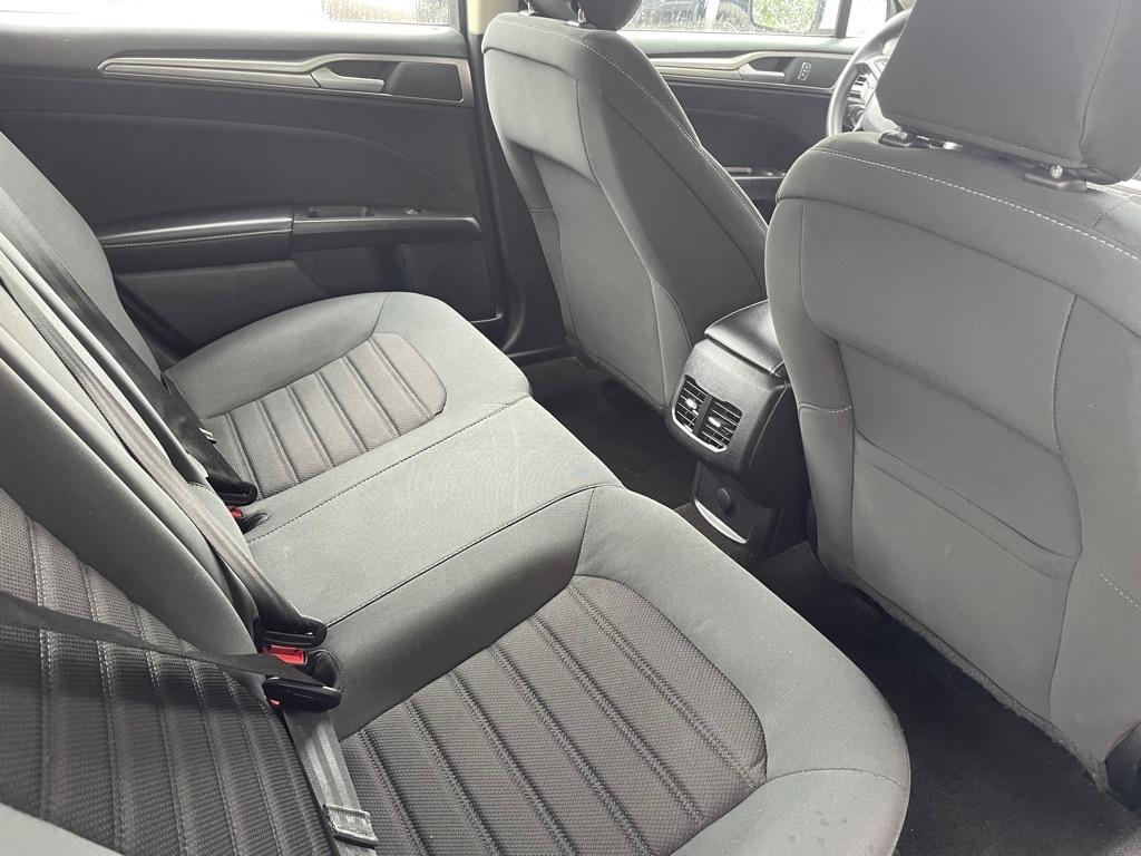 Ford Fusion SE 2020