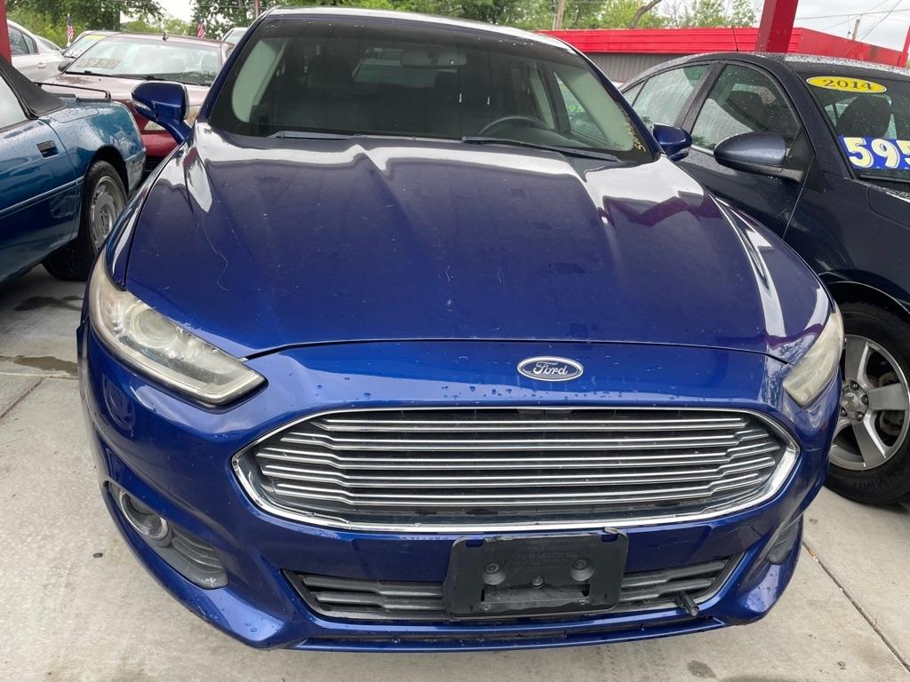 Ford Fusion SE 2016