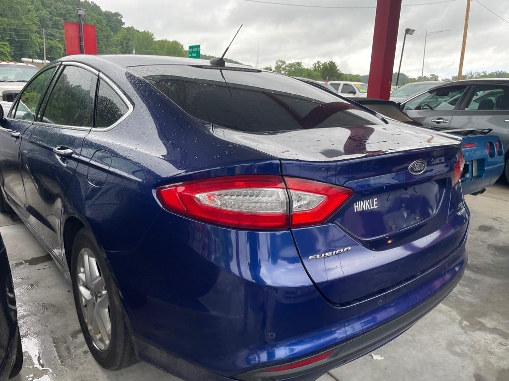 Ford Fusion SE 2016