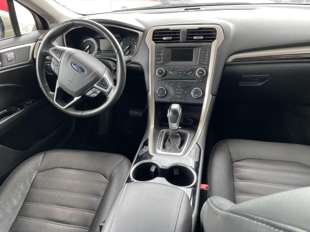 Ford Fusion SE 2015