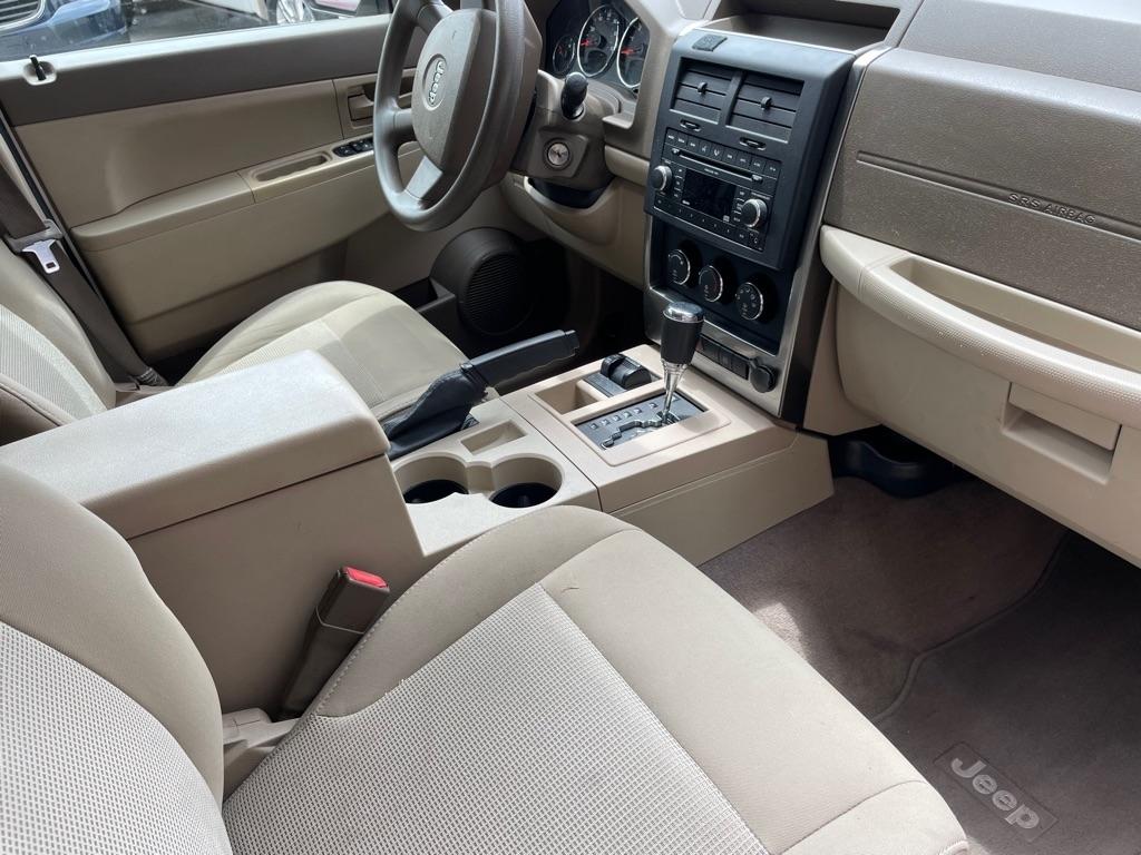 Jeep Liberty Sport 4WD 2008