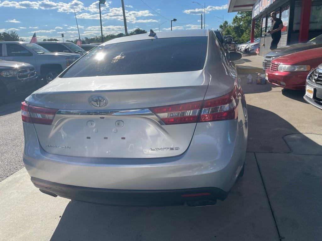 Toyota Avalon XLE 2013