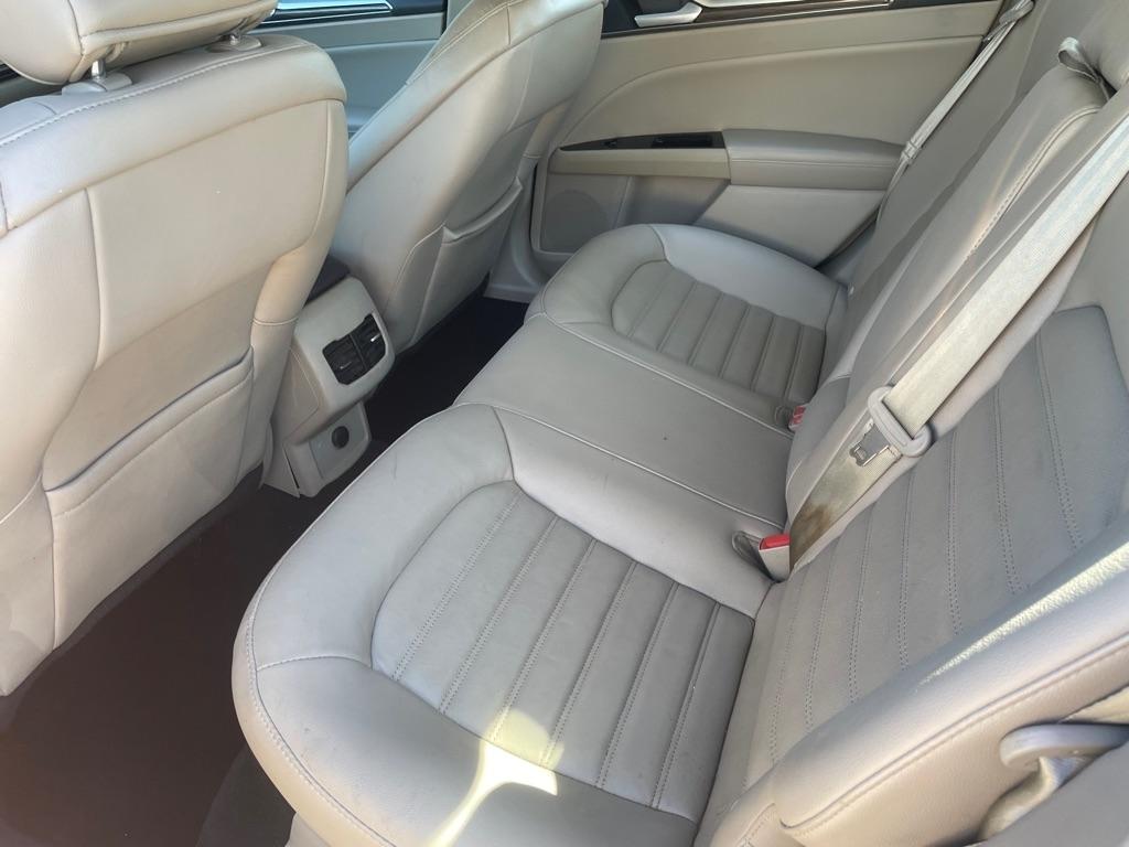 Ford Fusion SE 2017