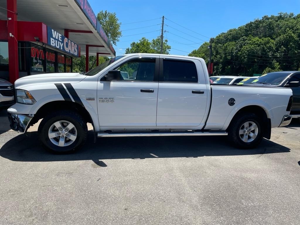RAM 1500 SLT Crew Cab SWB 4WD 2015