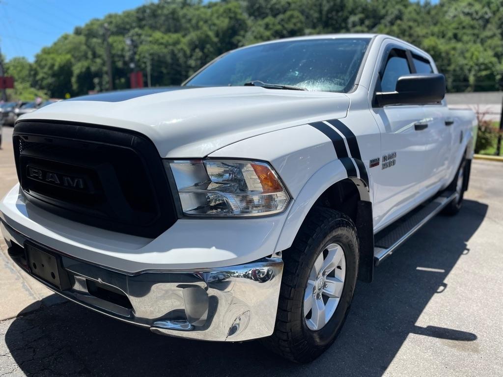 RAM 1500 SLT Crew Cab SWB 4WD 2015