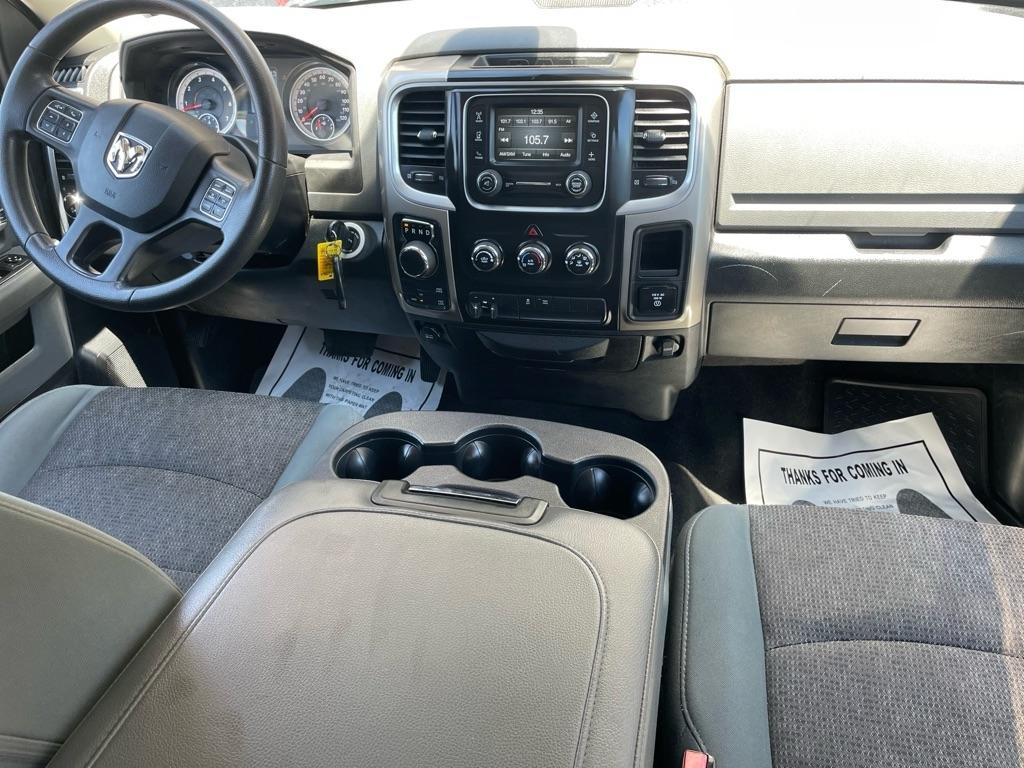 RAM 1500 SLT Crew Cab SWB 4WD 2015