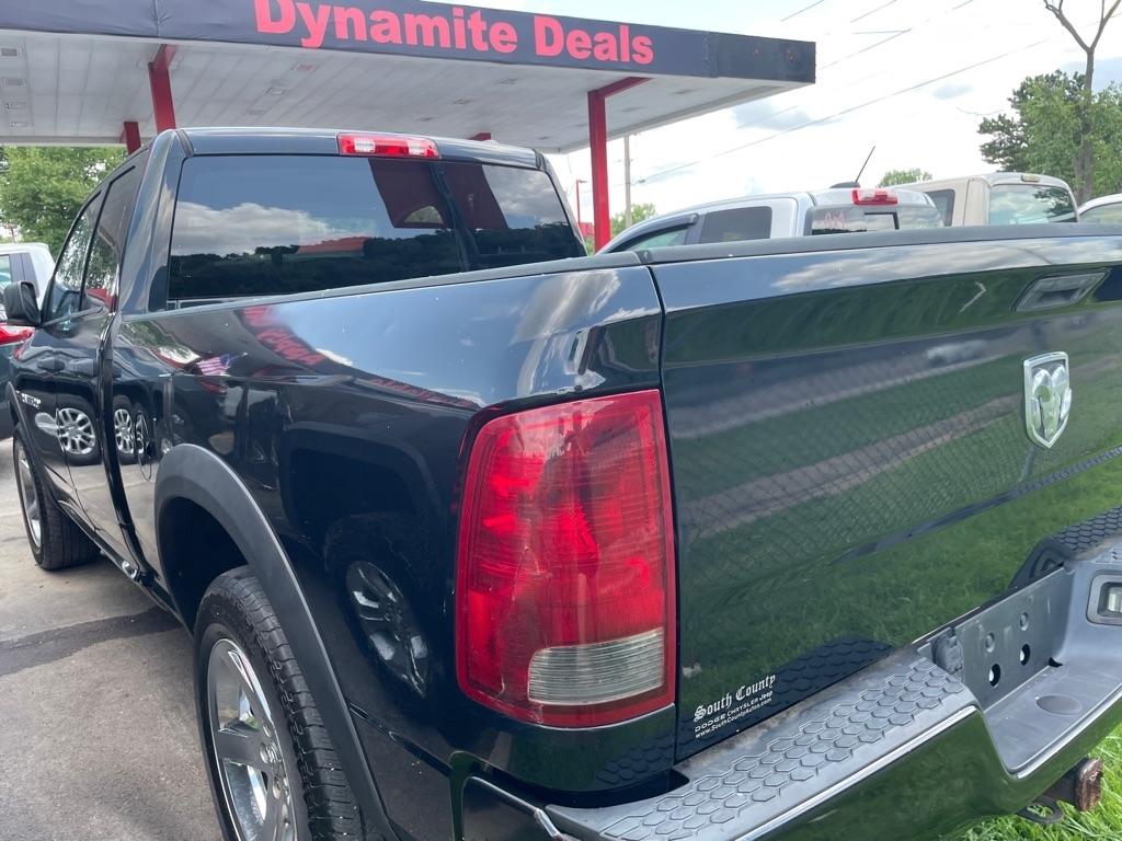 RAM 1500 ST Quad Cab 4WD 2012