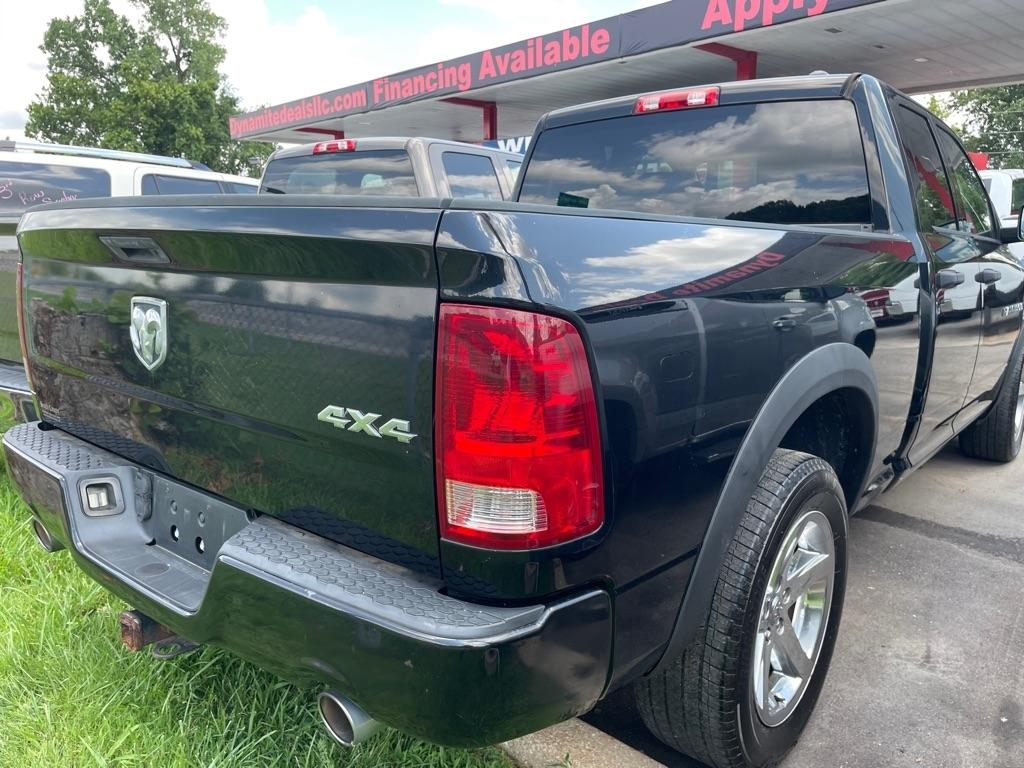 RAM 1500 ST Quad Cab 4WD 2012