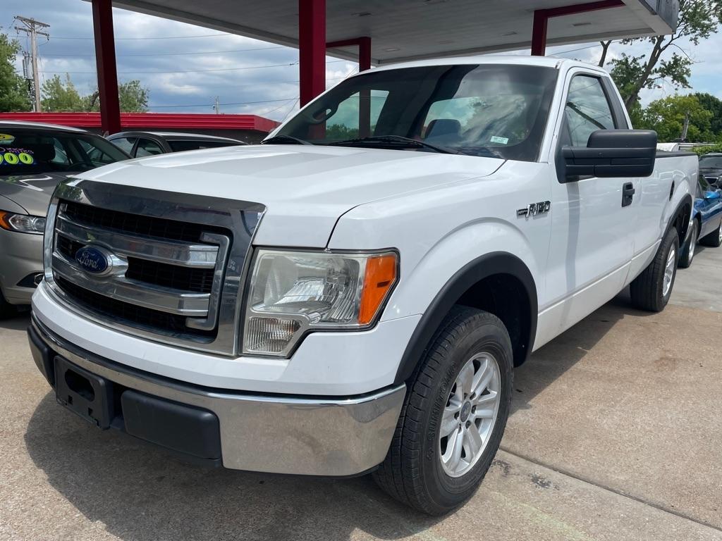Ford F-150 XLT 8-ft. Bed 2WD 2013