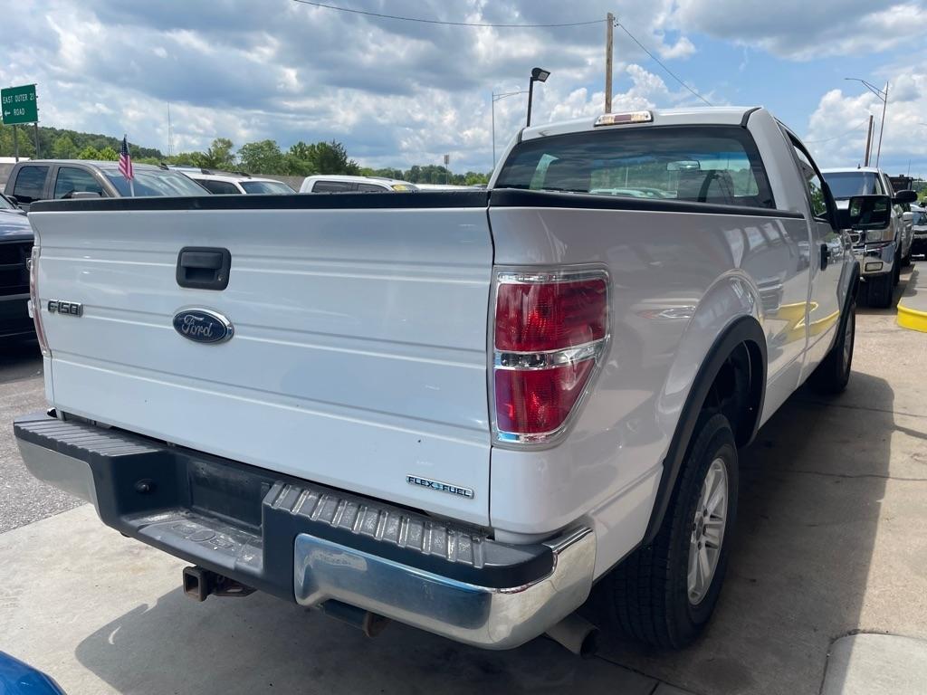 Ford F-150 XLT 8-ft. Bed 2WD 2013