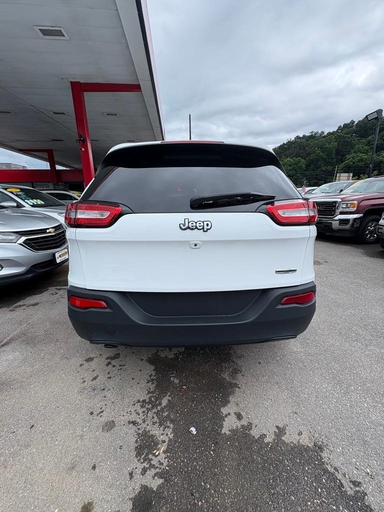 Jeep Cherokee Latitude FWD 2018