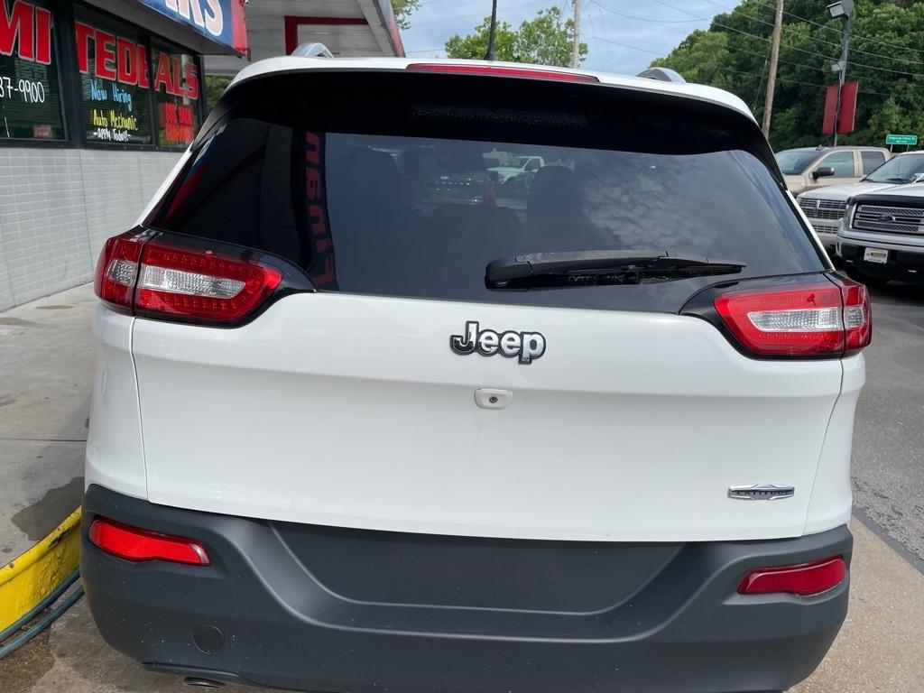 Jeep Cherokee Latitude FWD 2018