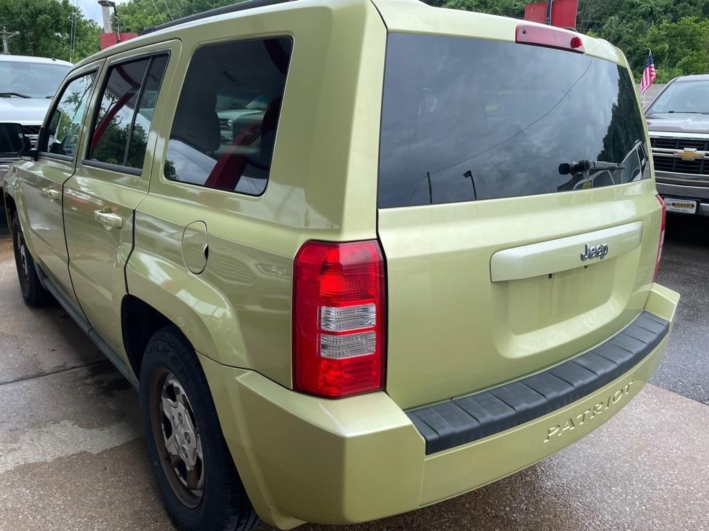 Jeep Patriot Sport 2WD 2010
