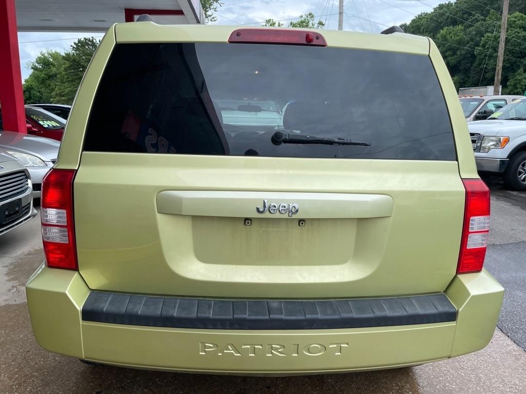 Jeep Patriot Sport 2WD 2010