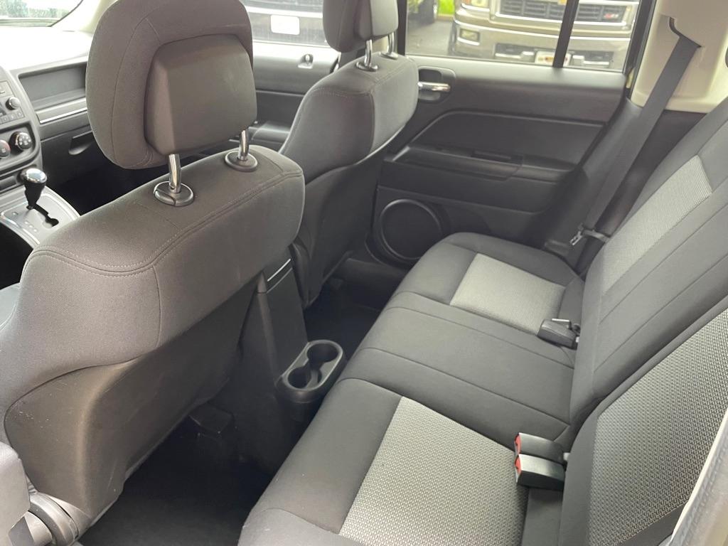 Jeep Patriot Sport 2WD 2010