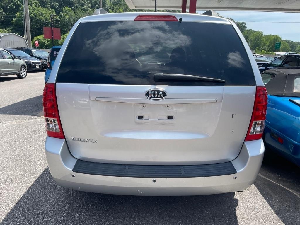 Kia Sedona LX LWB 2012