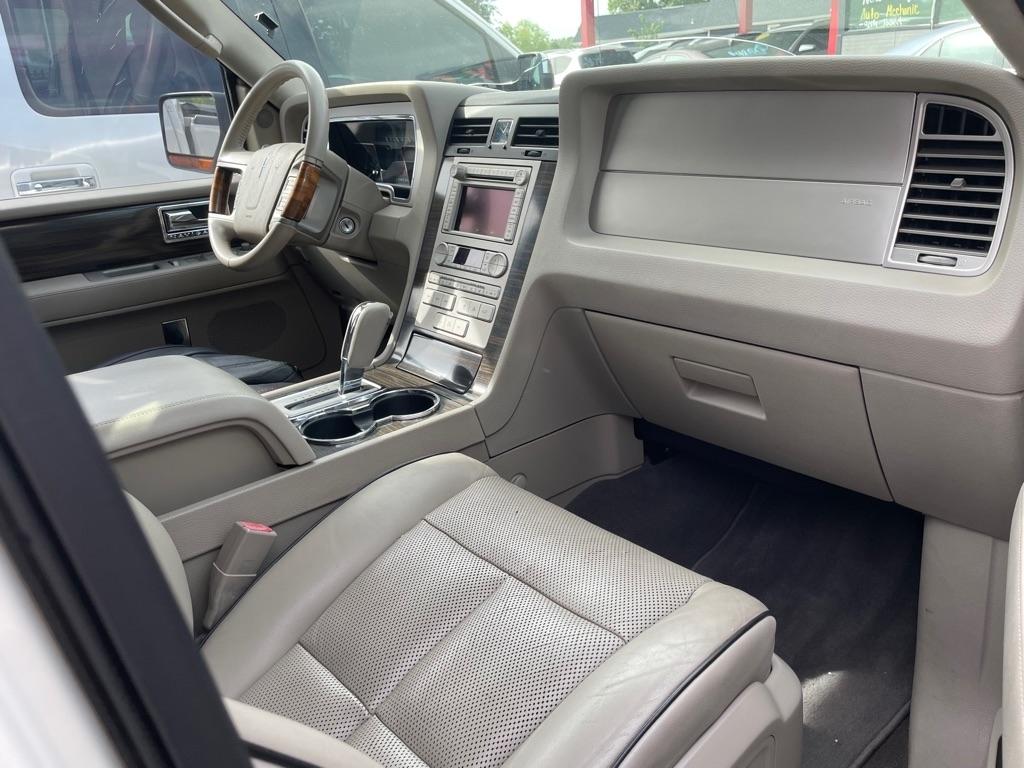 Lincoln Navigator 4WD Luxury 2007