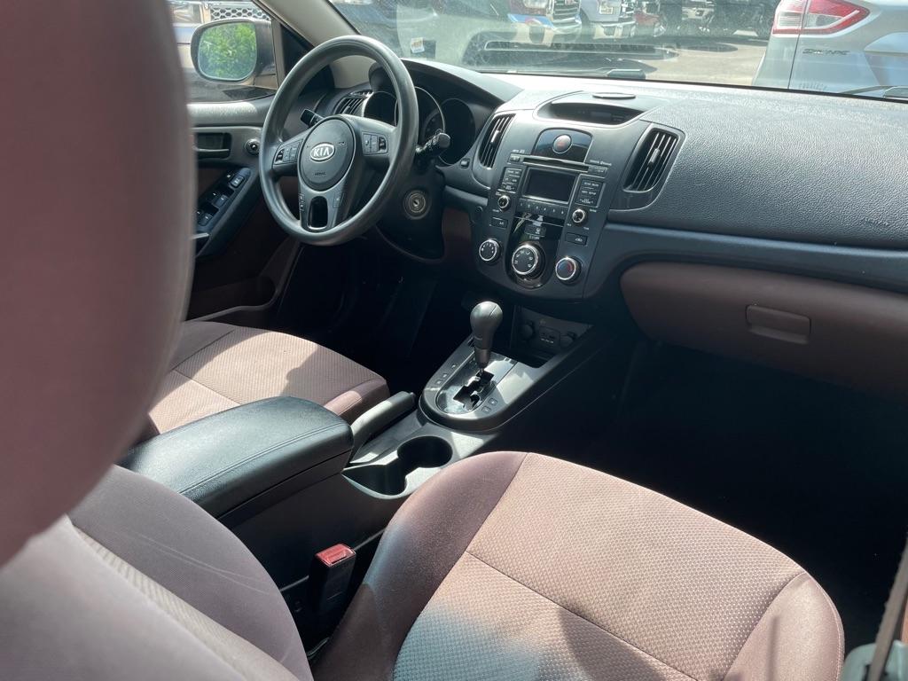 Kia Forte EX 2010