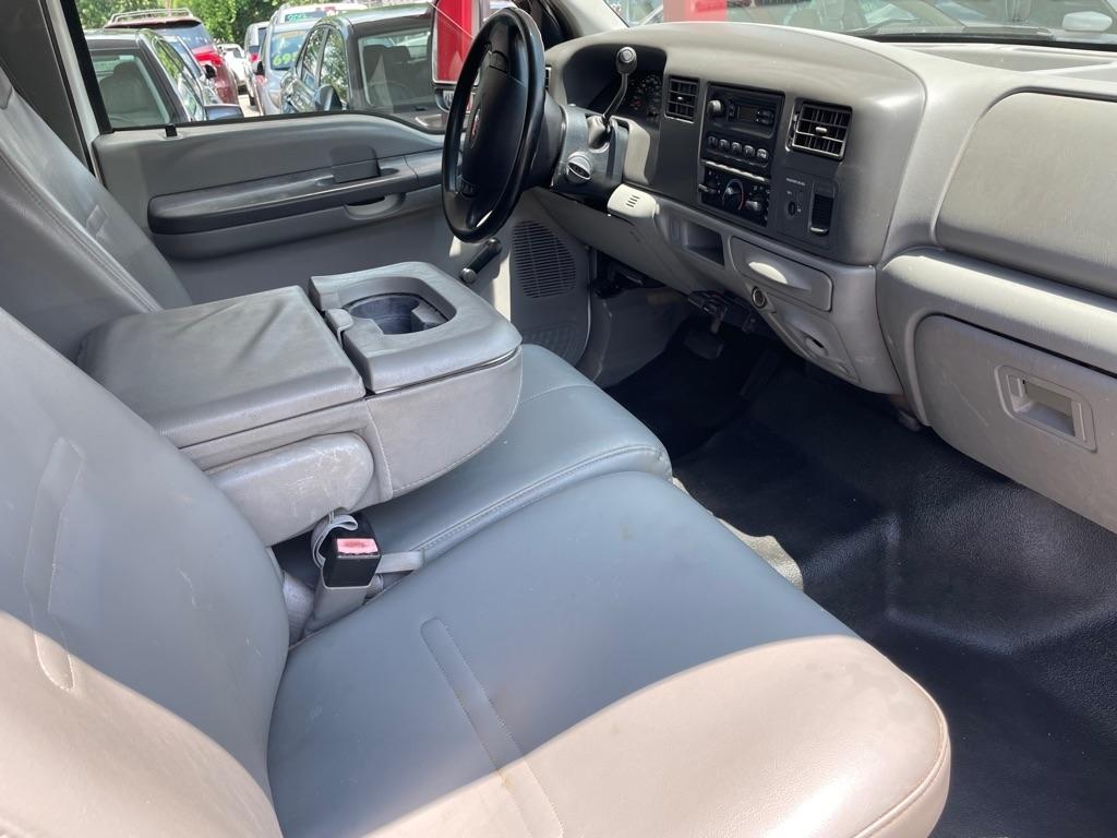 Ford F-350 SD XL SuperCab Long Bed 2WD DRW 2004