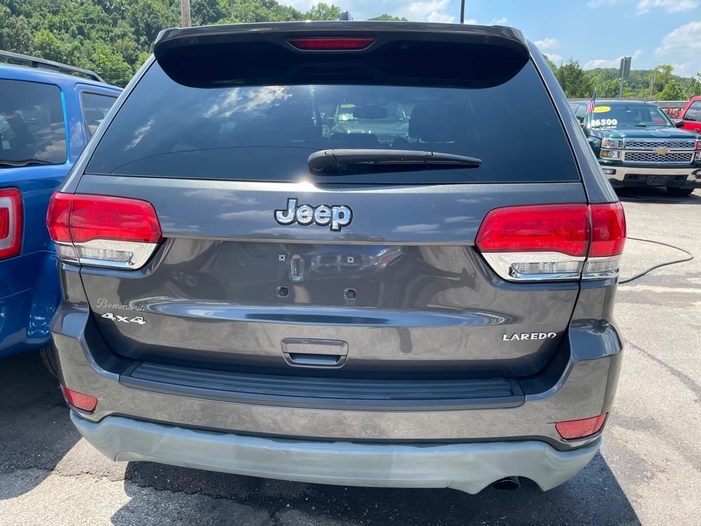 Jeep Grand Cherokee Laredo 4WD 2015