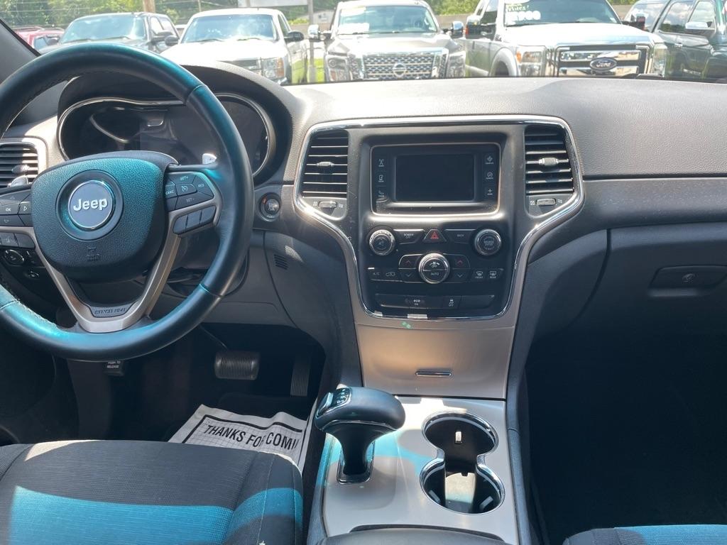 Jeep Grand Cherokee Laredo 4WD 2015