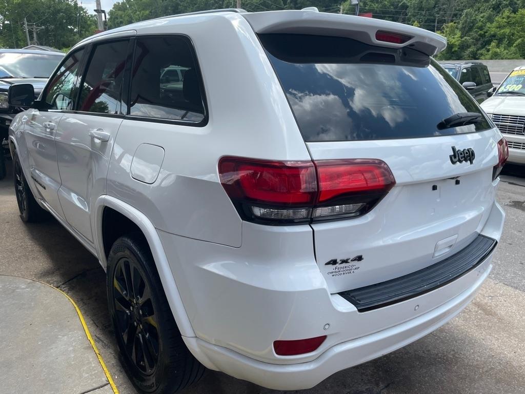 Jeep Grand Cherokee Laredo 4WD 2017