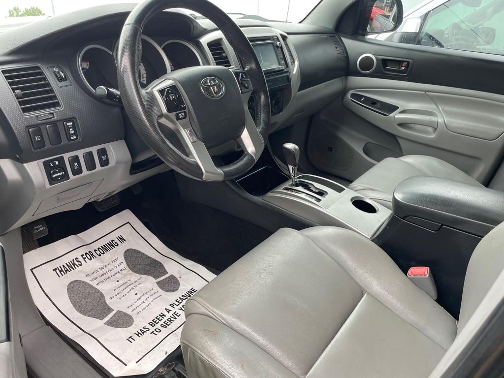 Toyota Tacoma Double Cab V6 6MT 4WD 2015