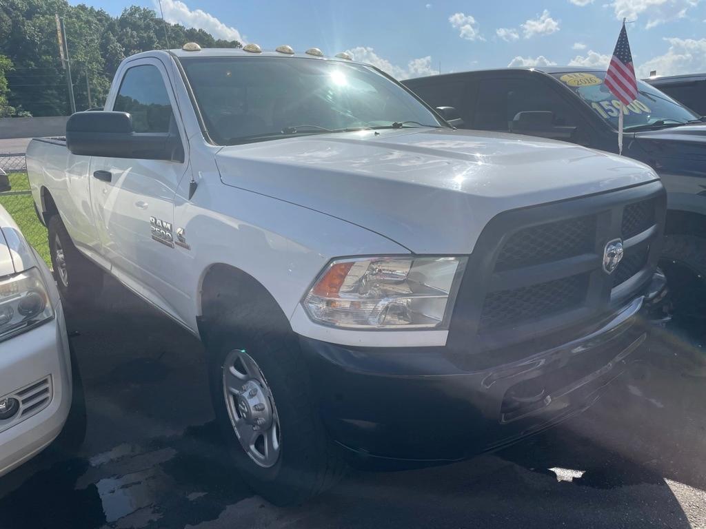 RAM 2500 Tradesman Regular Cab 4WD 2015