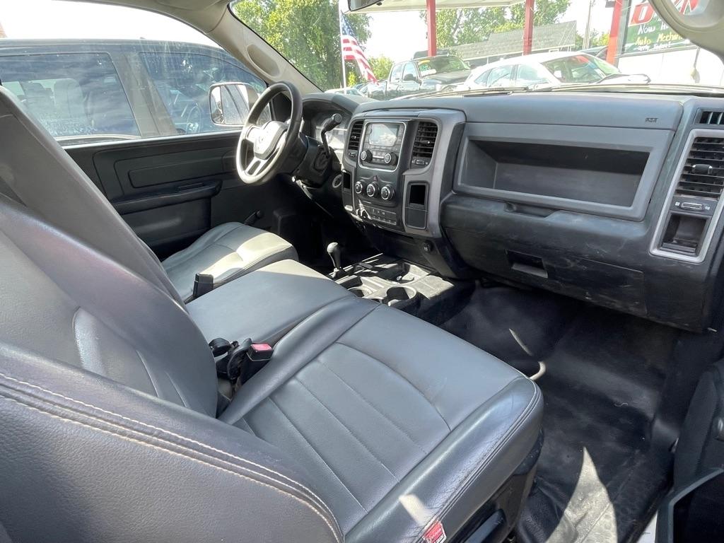 RAM 2500 Tradesman Regular Cab 4WD 2015