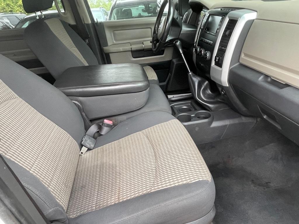 RAM 2500 SLT Crew Cab SWB 4WD 2012