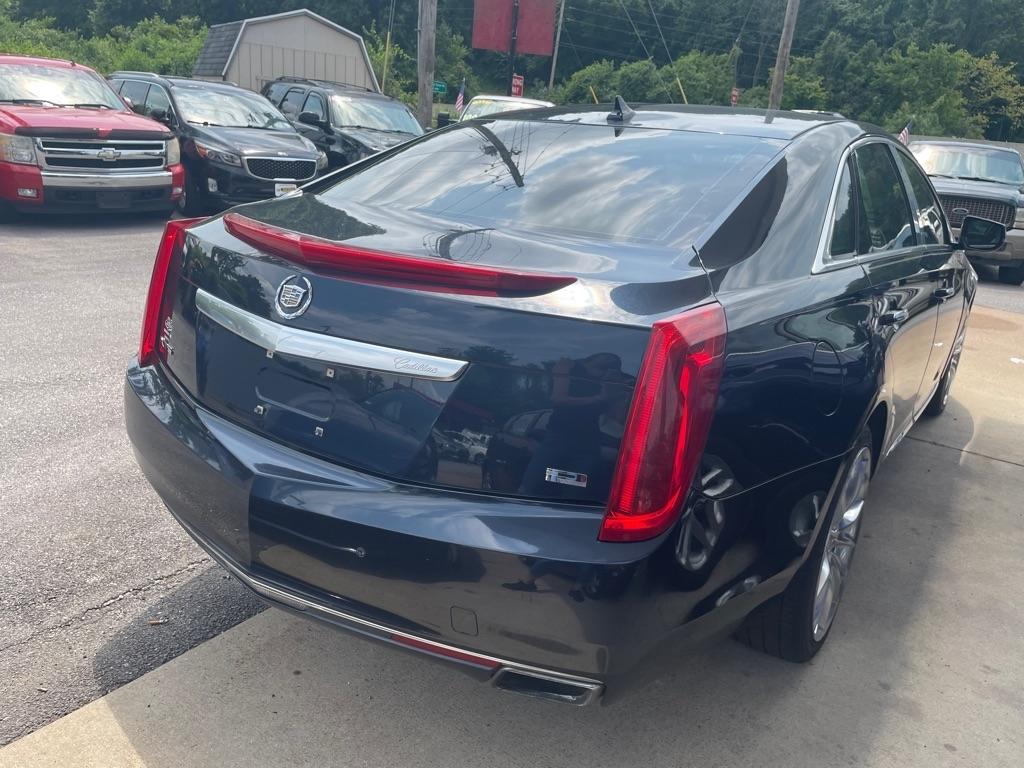 Cadillac XTS Platinum 2013