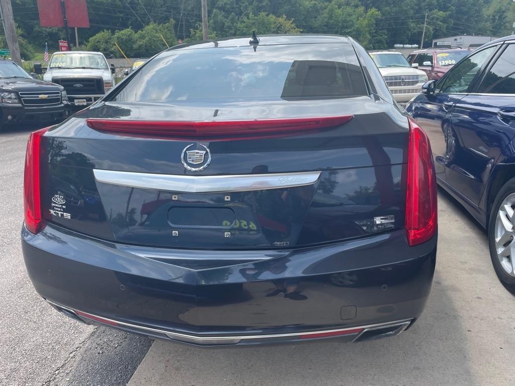 Cadillac XTS Platinum 2013