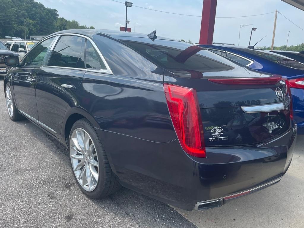 Cadillac XTS Platinum 2013