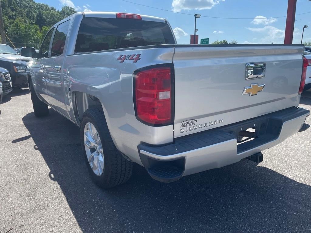Chevrolet Silverado 1500 Custom Crew Cab Long Box 4WD 2021