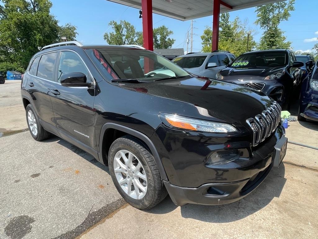 Jeep Cherokee Latitude FWD 2017