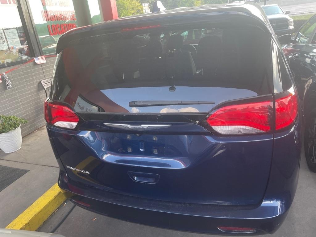 Chrysler Pacifica Touring 2017