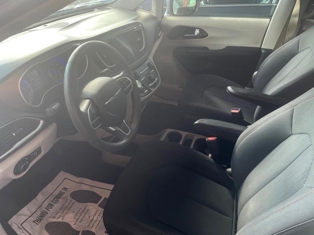 Chrysler Pacifica Touring 2017