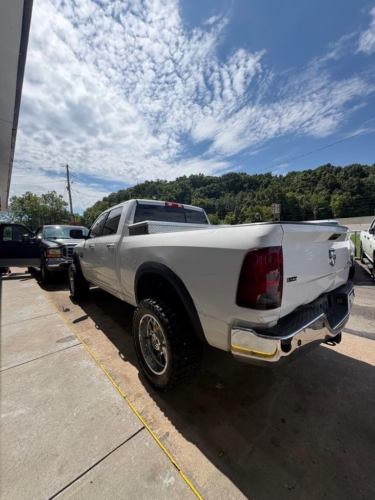 RAM 2500 SLT Crew Cab SWB 4WD 2017