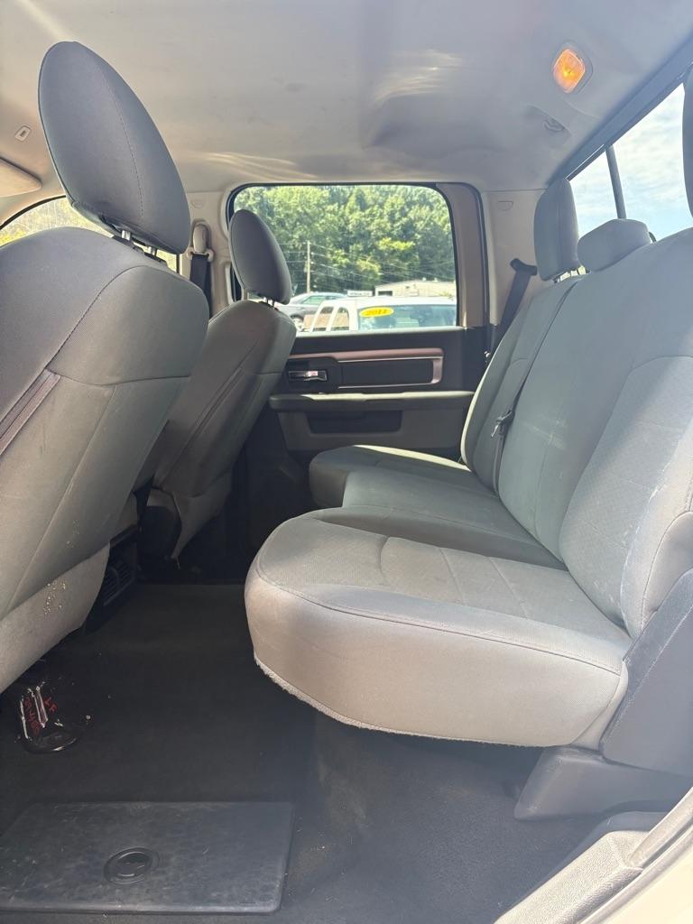 RAM 2500 SLT Crew Cab SWB 4WD 2017