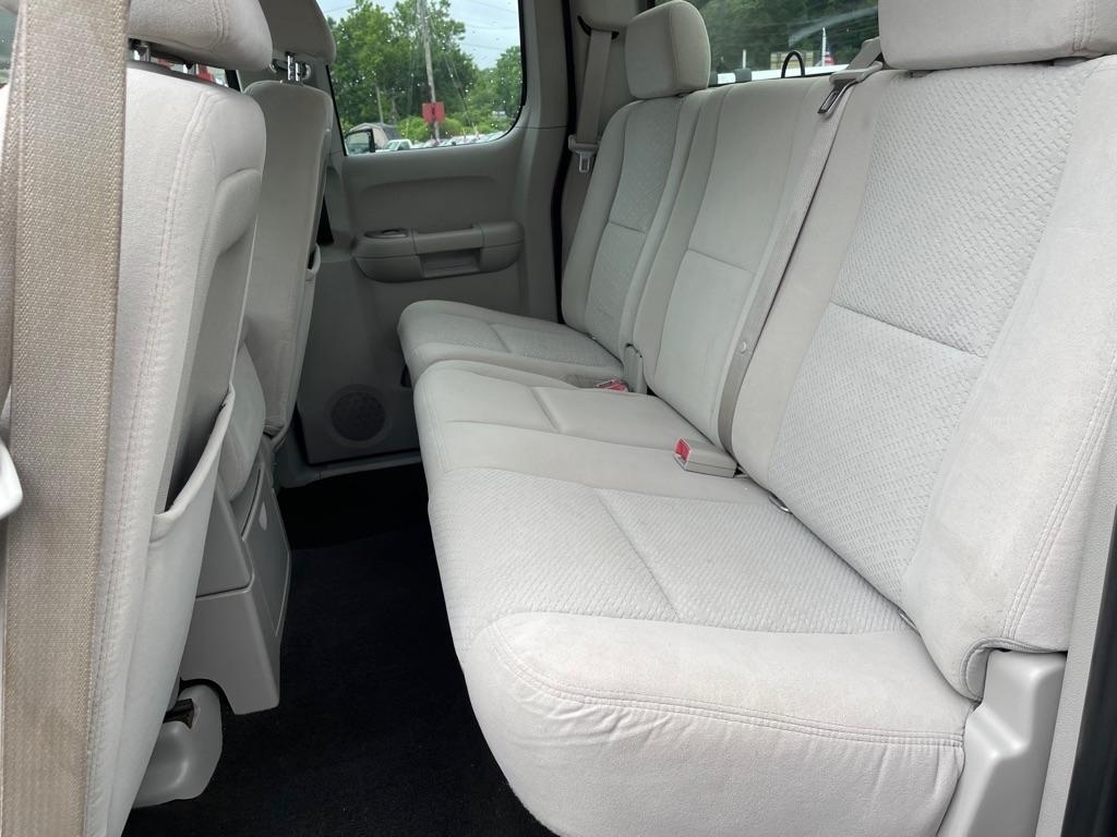 Chevrolet Silverado 1500 Work Truck Ext. Cab Std. Box 4WD 2008