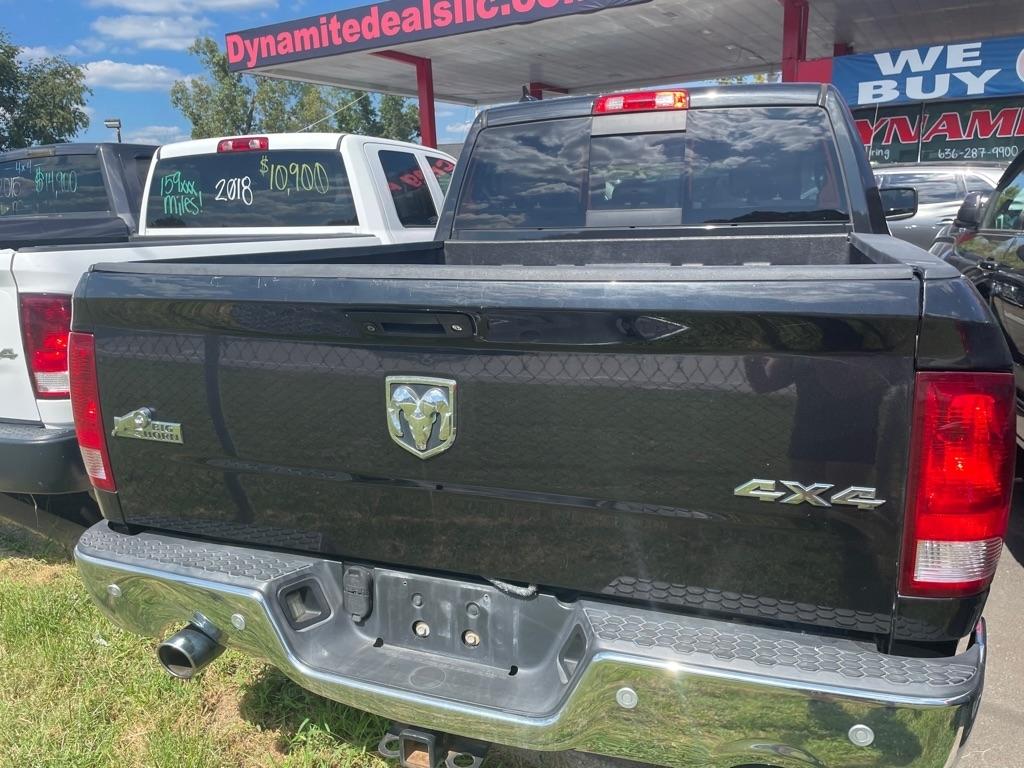 RAM 1500 SLT Crew Cab SWB 4WD 2015