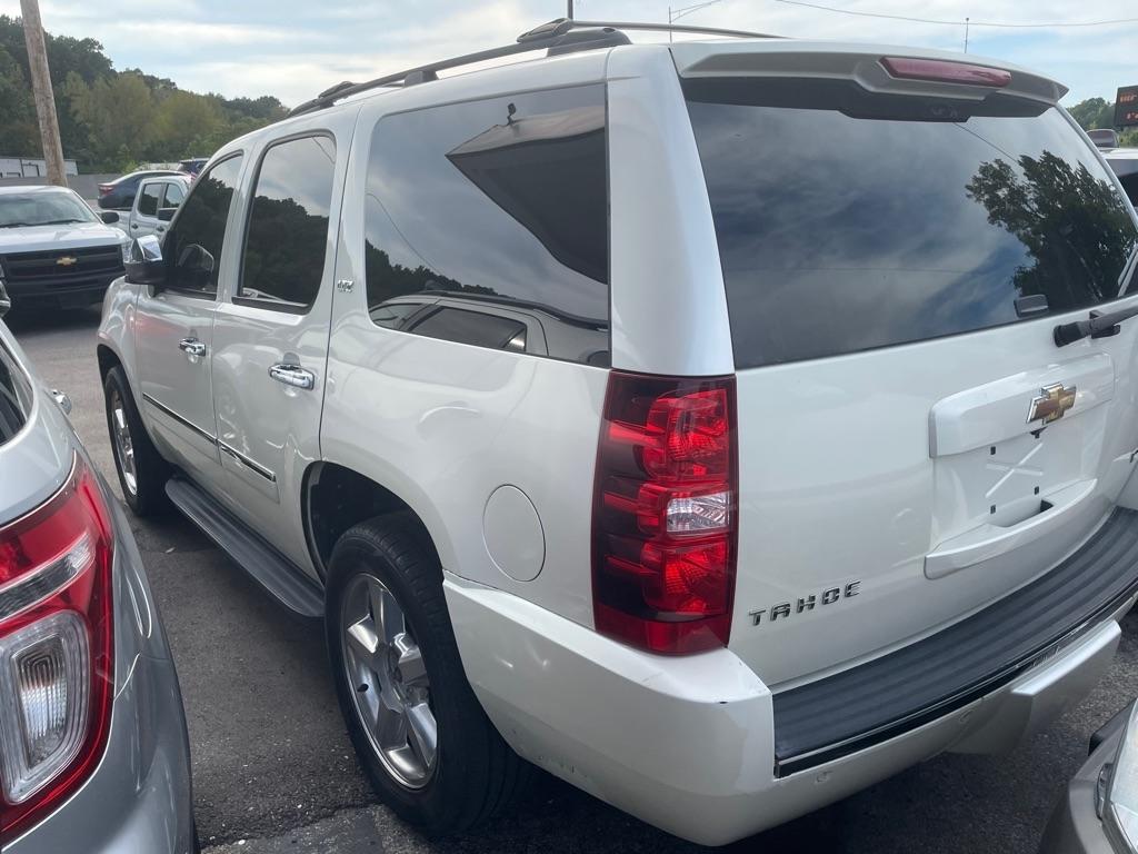 Chevrolet Tahoe LTZ 2WD 2011