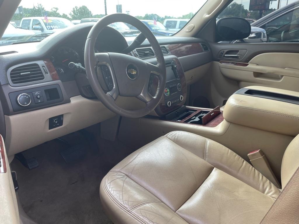 Chevrolet Tahoe LTZ 2WD 2011